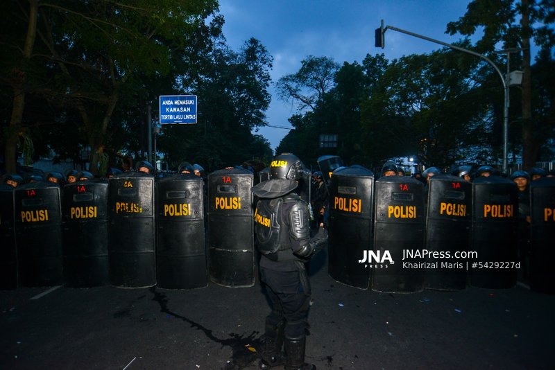 STUDENT PROTEST IN BANDUNG