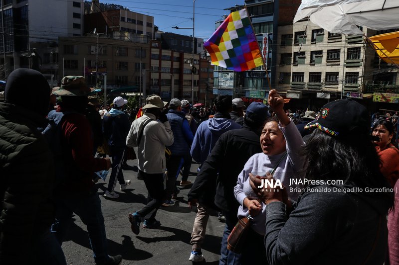 Mass Protests March from El Alto to La Paz Demanding President’s Resignation