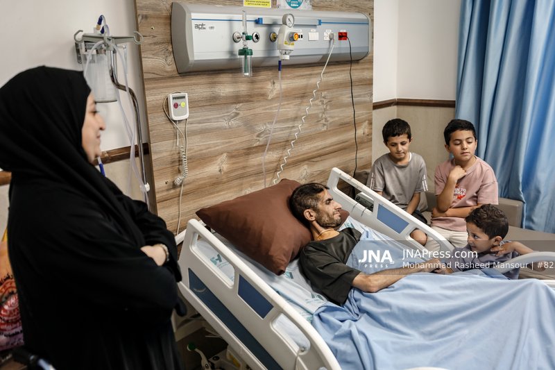 Former Palestinian prisoner and journalist receives treatment after reported medical complications