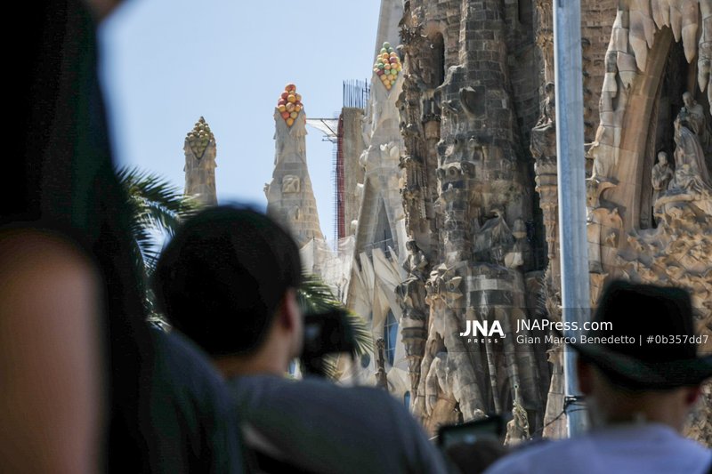 Barcelona prepares the Sagrada Família security and logistics operation ahead of Pope Leo XIV's visit