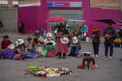 Roadblocks Spread Across Bolivia Amid Ongoing Political and Economic Protests