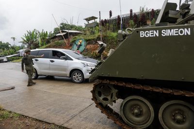 Philippine Soldiers Staff Checkpoint Ahead of Bangsamoro Vote