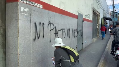 Chavismo supporters protest U.S.-Venezuela negotiations in Caracas