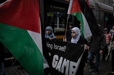 Protesters in Dublin Demand Cancellation of Ireland-Israel Football Matches