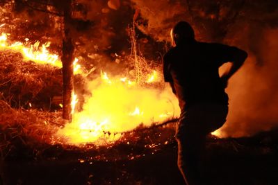 Grass Fire Near Homes Quickly Contained in Izmir