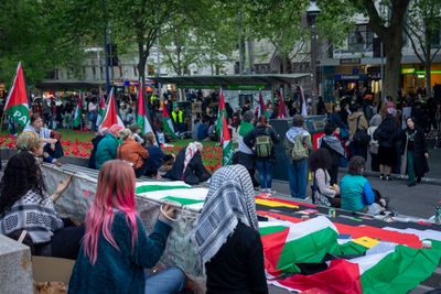 Day-Long Vigil for Gaza at State Library Victoria Features Paper Poppies, Hind Rajab Memorial and Reading of Names