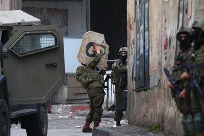 Israeli Forces Demolish Jalazoun Memorial
