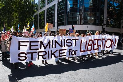Pro-Choice Protesters Oppose March for Life in Central London