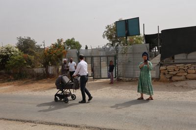 Settlers restrict access to Palestinian property